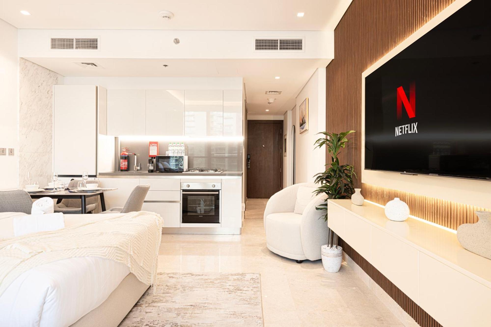 Outstanding New With 2 Double Beds,in Downtown Appartement *