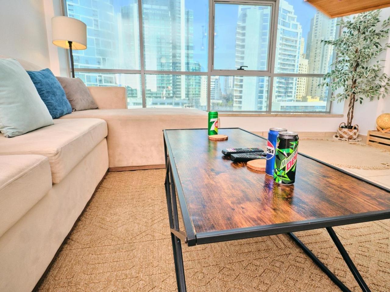 Wonderful Two Bed With Full Marina View Dubái