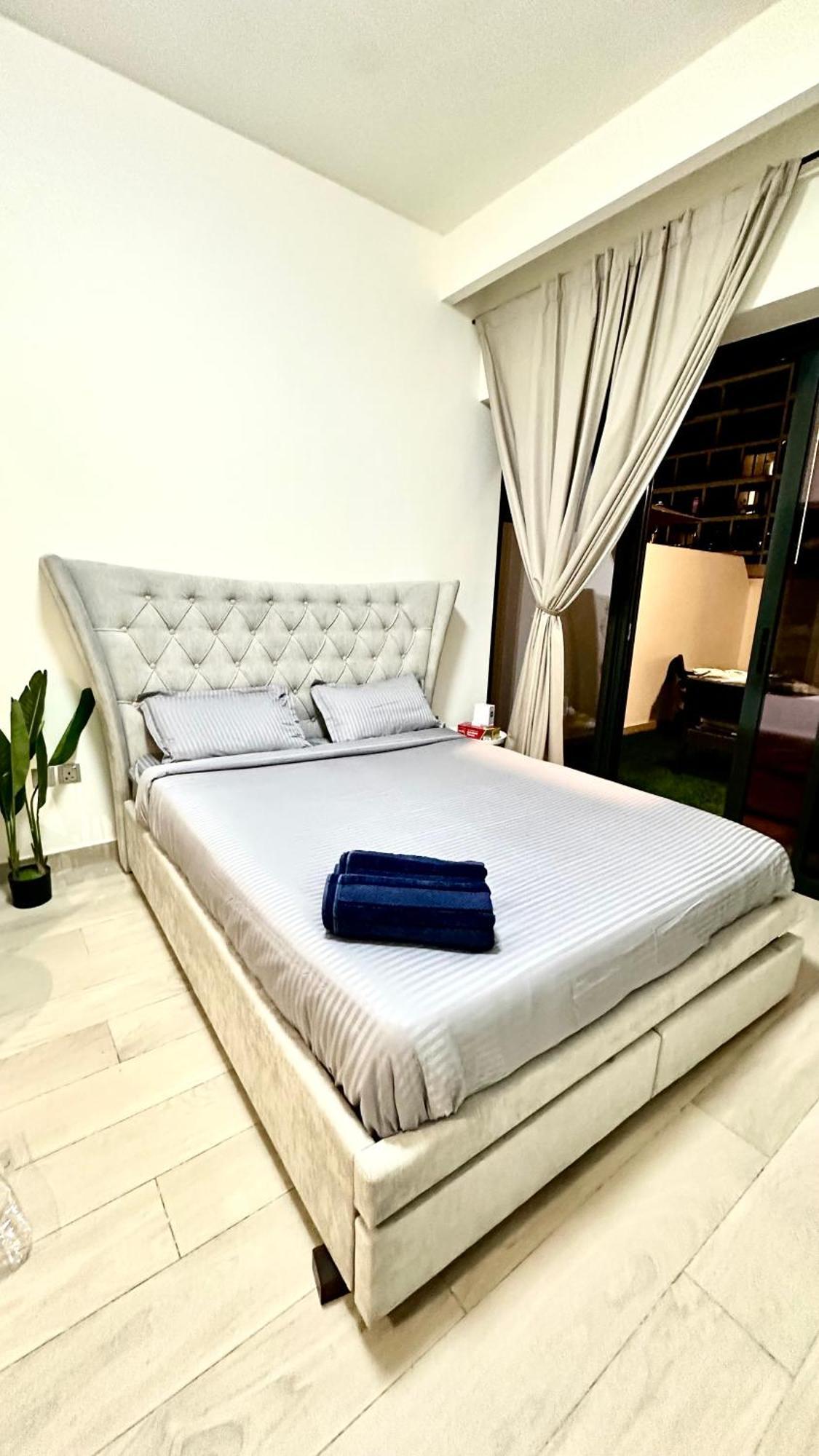 Luxury With Big Balcony Azizi Riviera Meydan