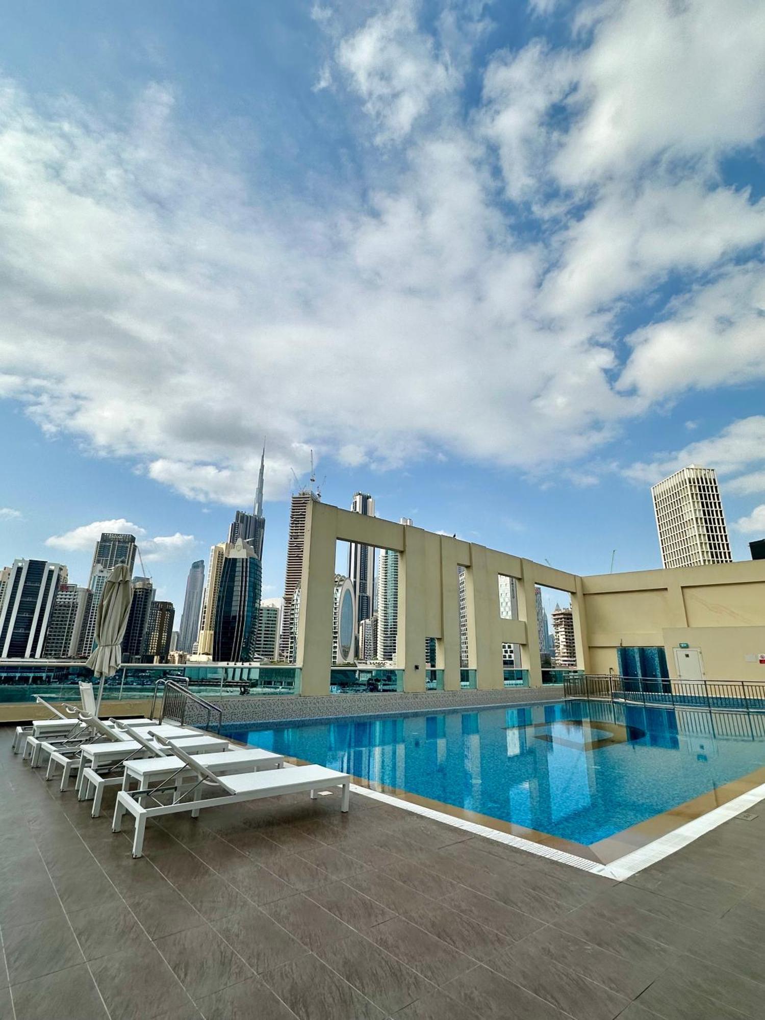 1 Bedroom In The Heart Of Business Bay Apartamento Dubai