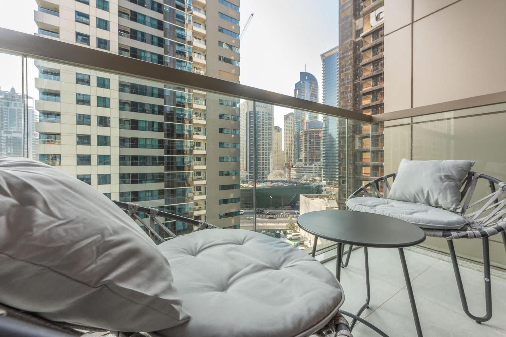 Apartamento Astonishing 1 Bedroom Flat In No 9 Tower Marina Dubai