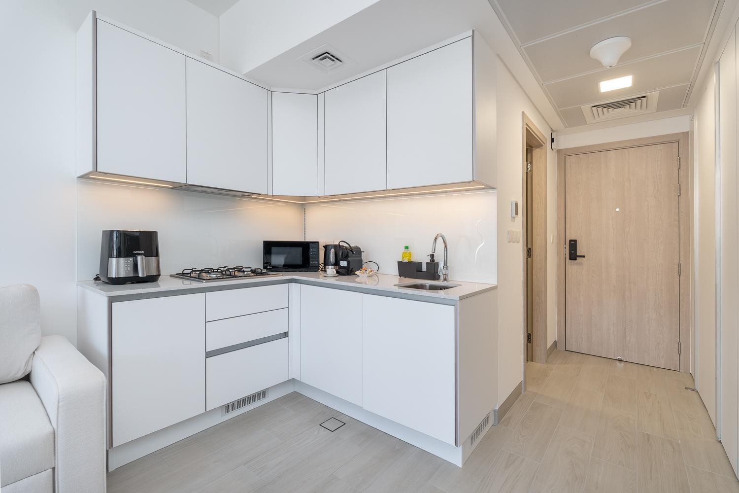 Brand New & Modern In Jvc Appartement *