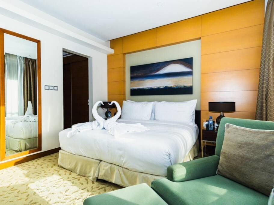 Appartement Creston Mall Residences