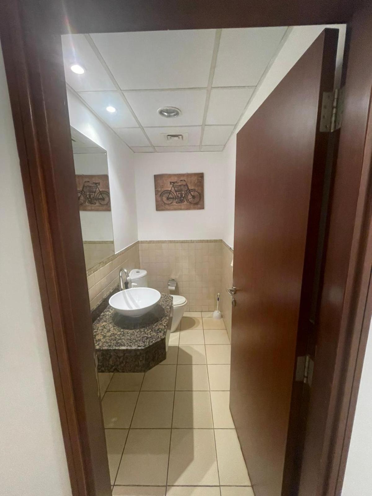 Four Stars Marina Jbr Dubai