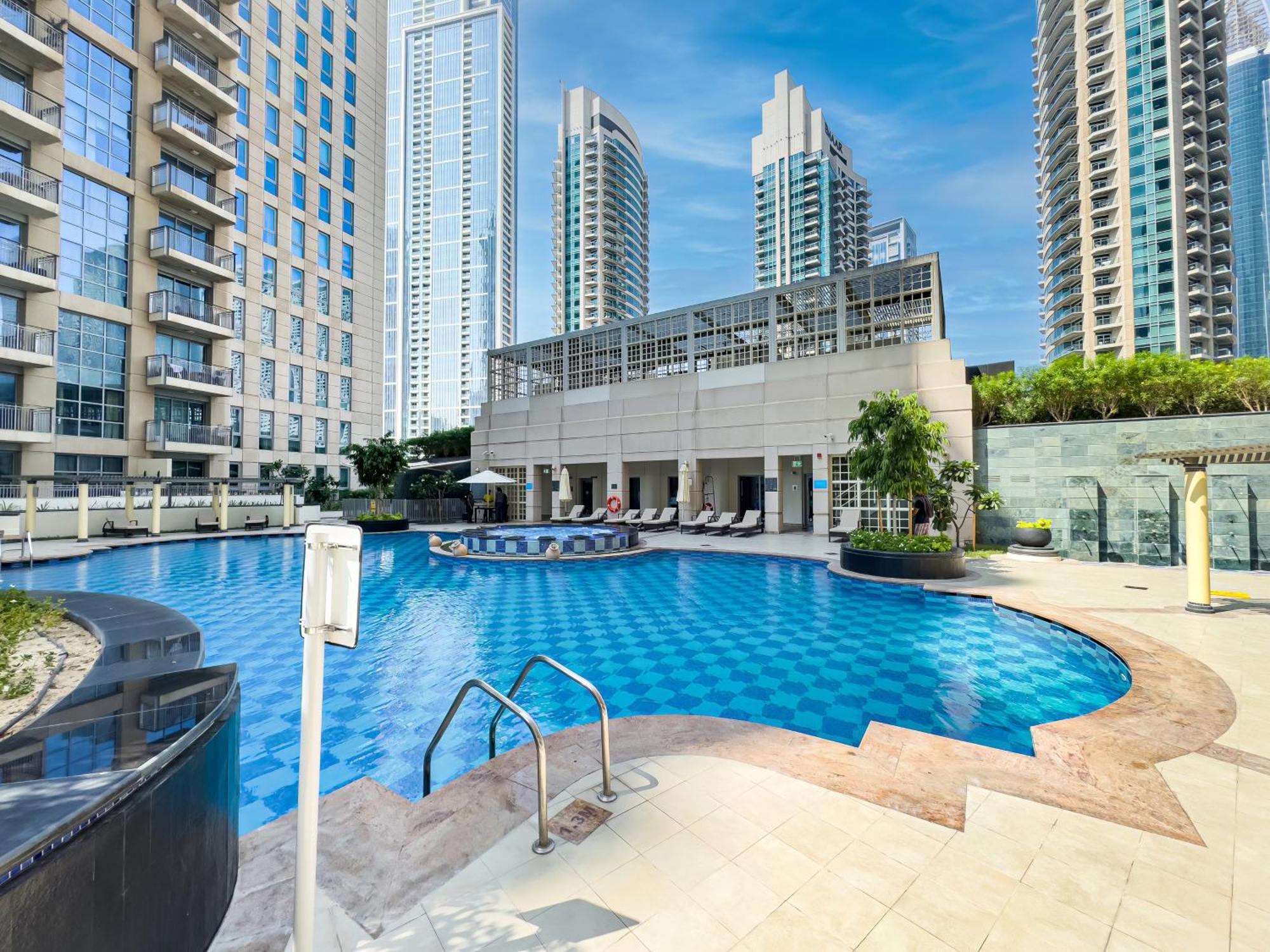 Chic 1br Fountain-view Flat Downtown Burj Khalifa