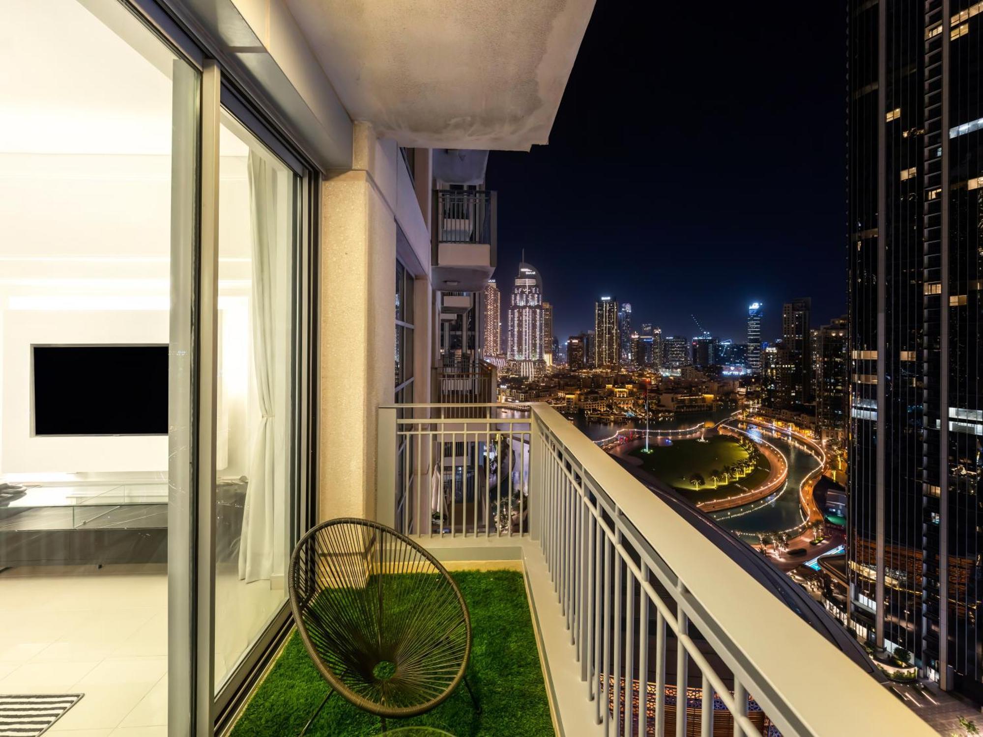 Chic 1br Fountain-view Flat Downtown Burj Khalifa *