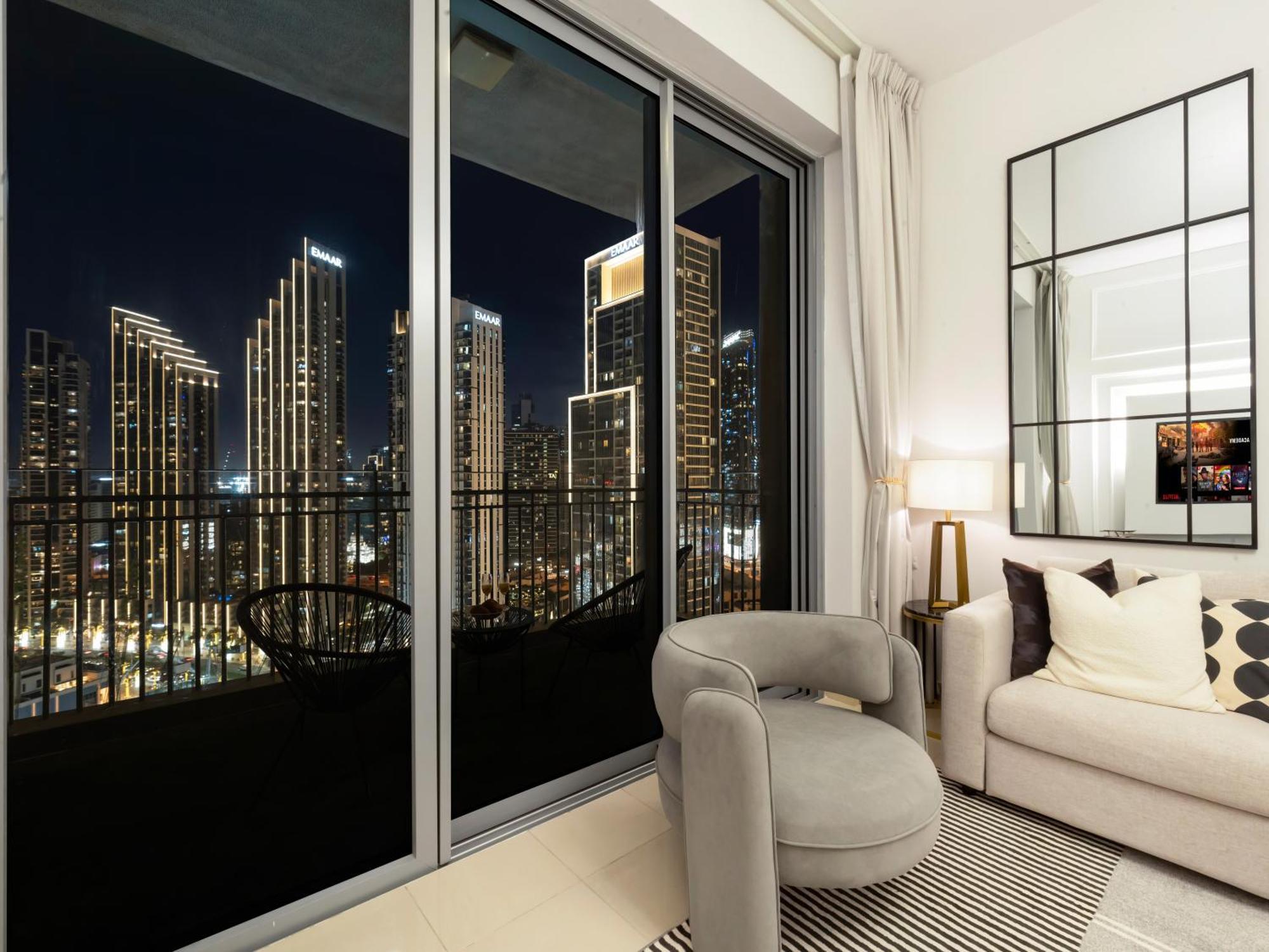 Chic 1br Fountain-view Flat Downtown Burj Khalifa Apartamento Dubái