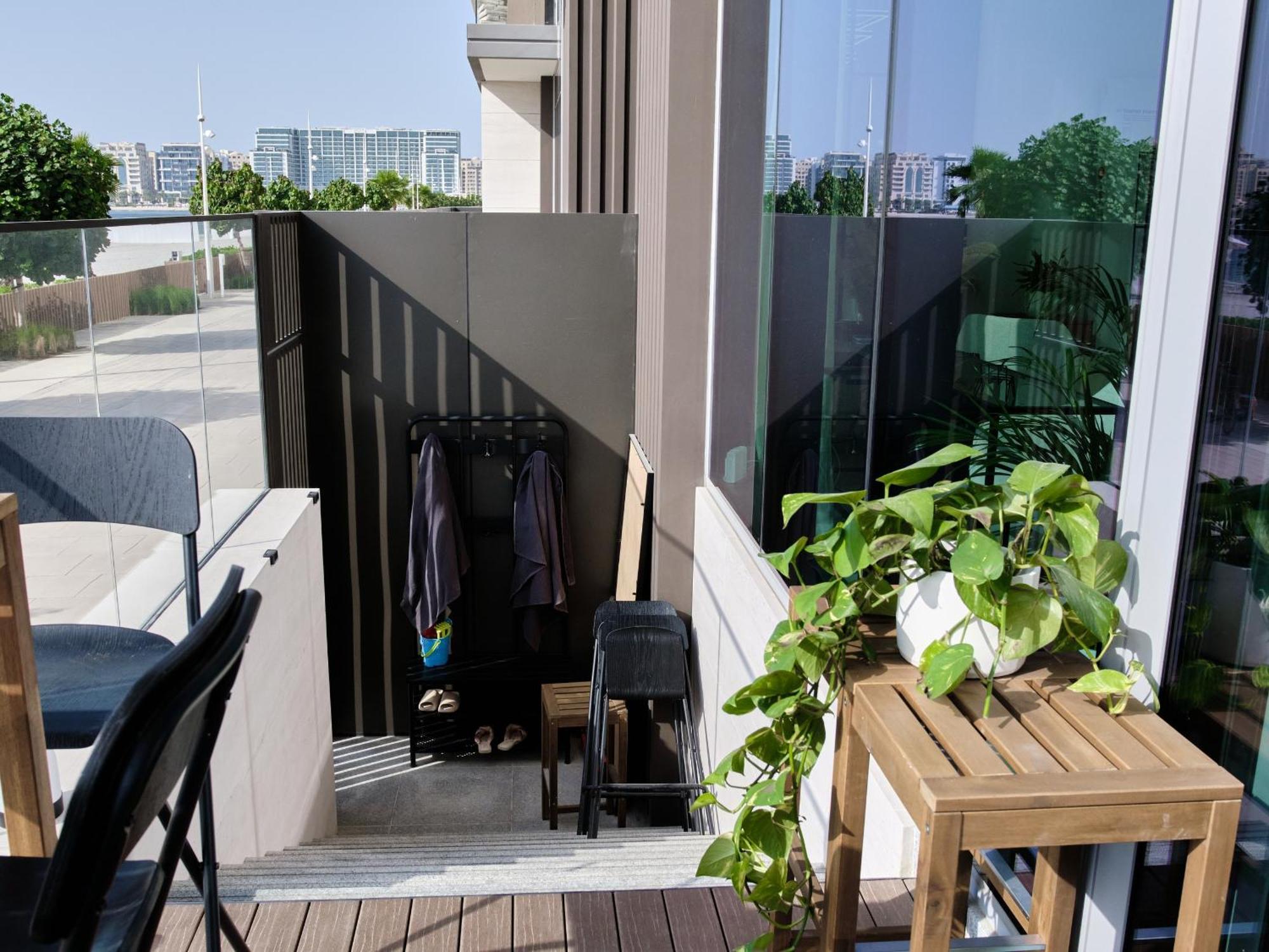 Beachfront Townhouse Sea Breeze Villa