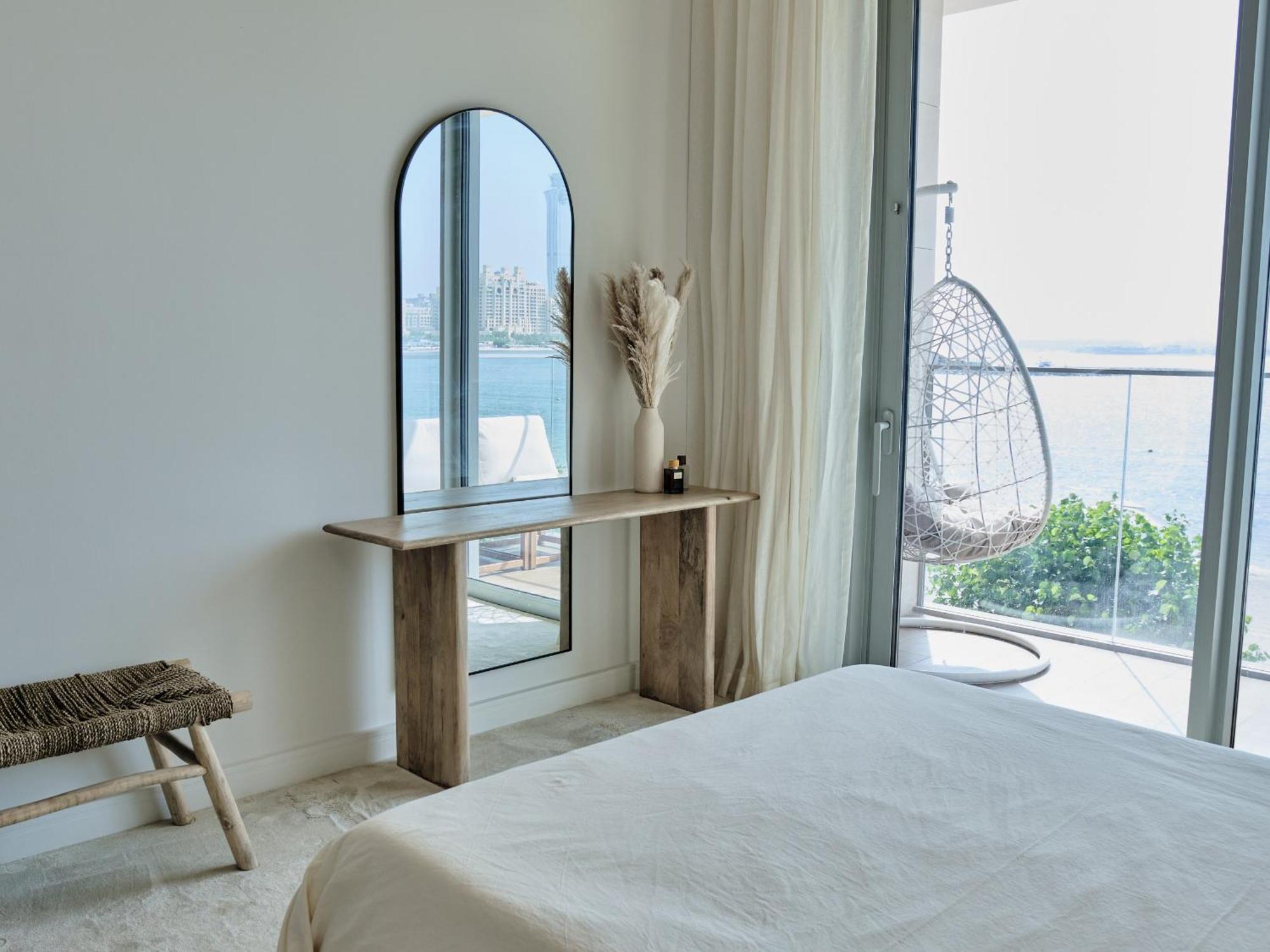 Villa Beachfront Townhouse Sea Breeze