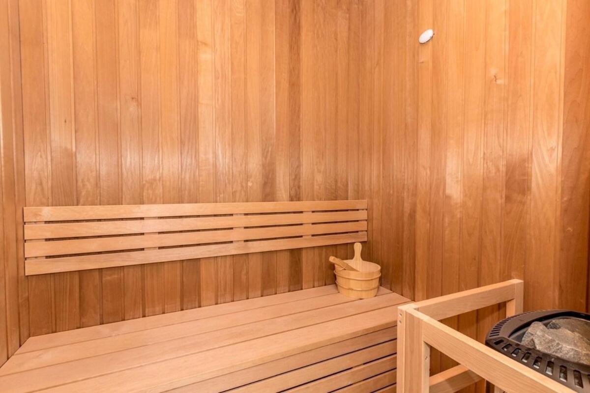 Villa Grand Marina 4br Triplex With Pool Gym Sauna Dubai