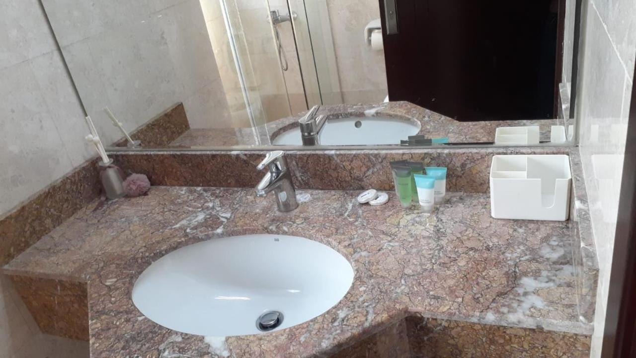 1br In Business Bay Close To Canal And Mall! Appartement