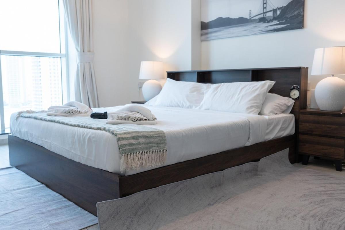 Appartamento Bright And Warm 2-bedroom In Al Barsha