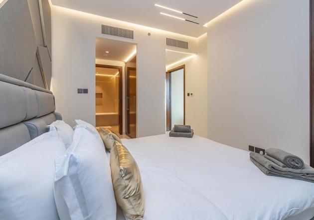 Modern Stylish 2 Bedroom With Burj Khalifa View Appartement