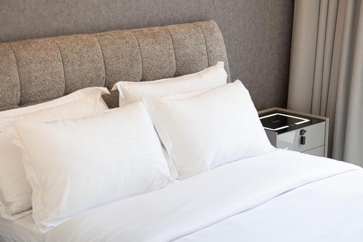 Modern Stylish 2 Bedroom With Burj Khalifa View Appartement Dubaï