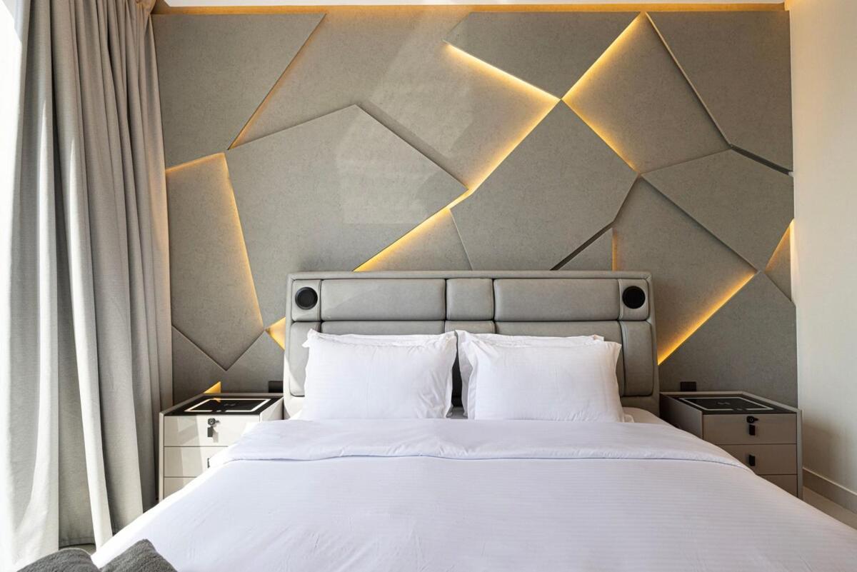 Modern Stylish 2 Bedroom With Burj Khalifa View Appartement