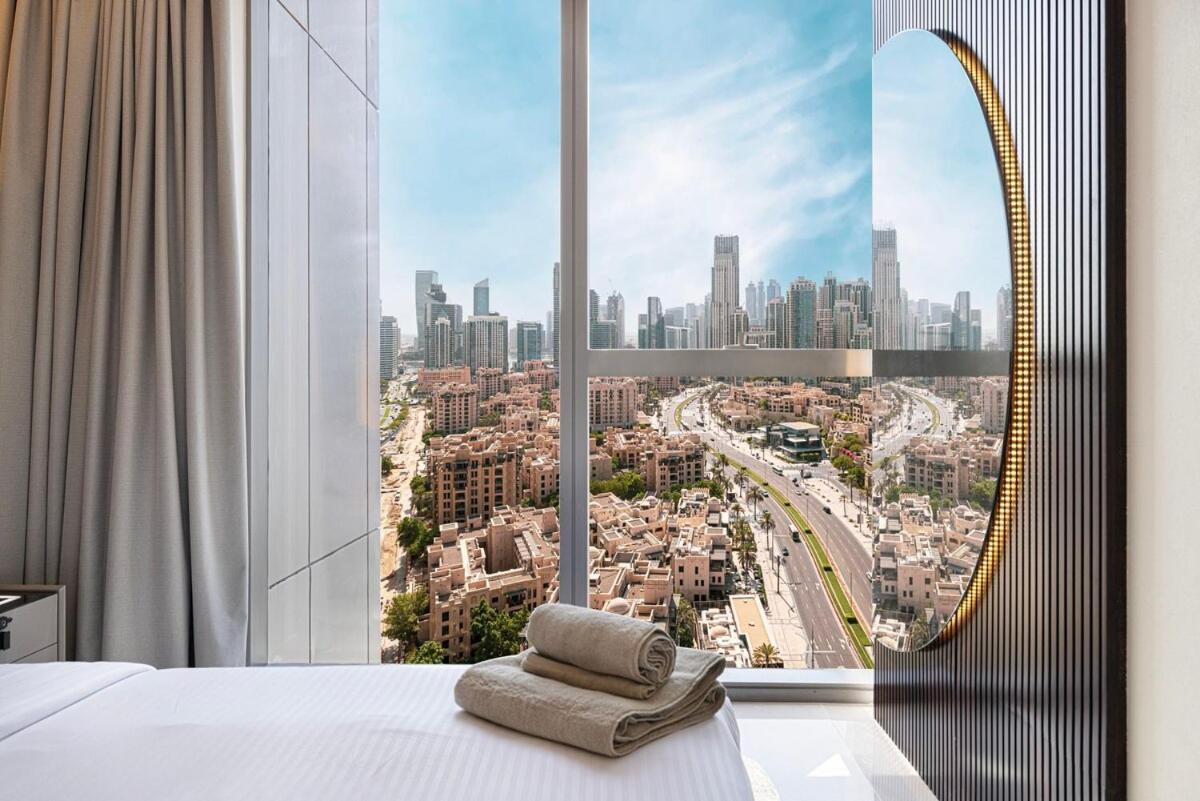 Modern Stylish 2 Bedroom With Burj Khalifa View