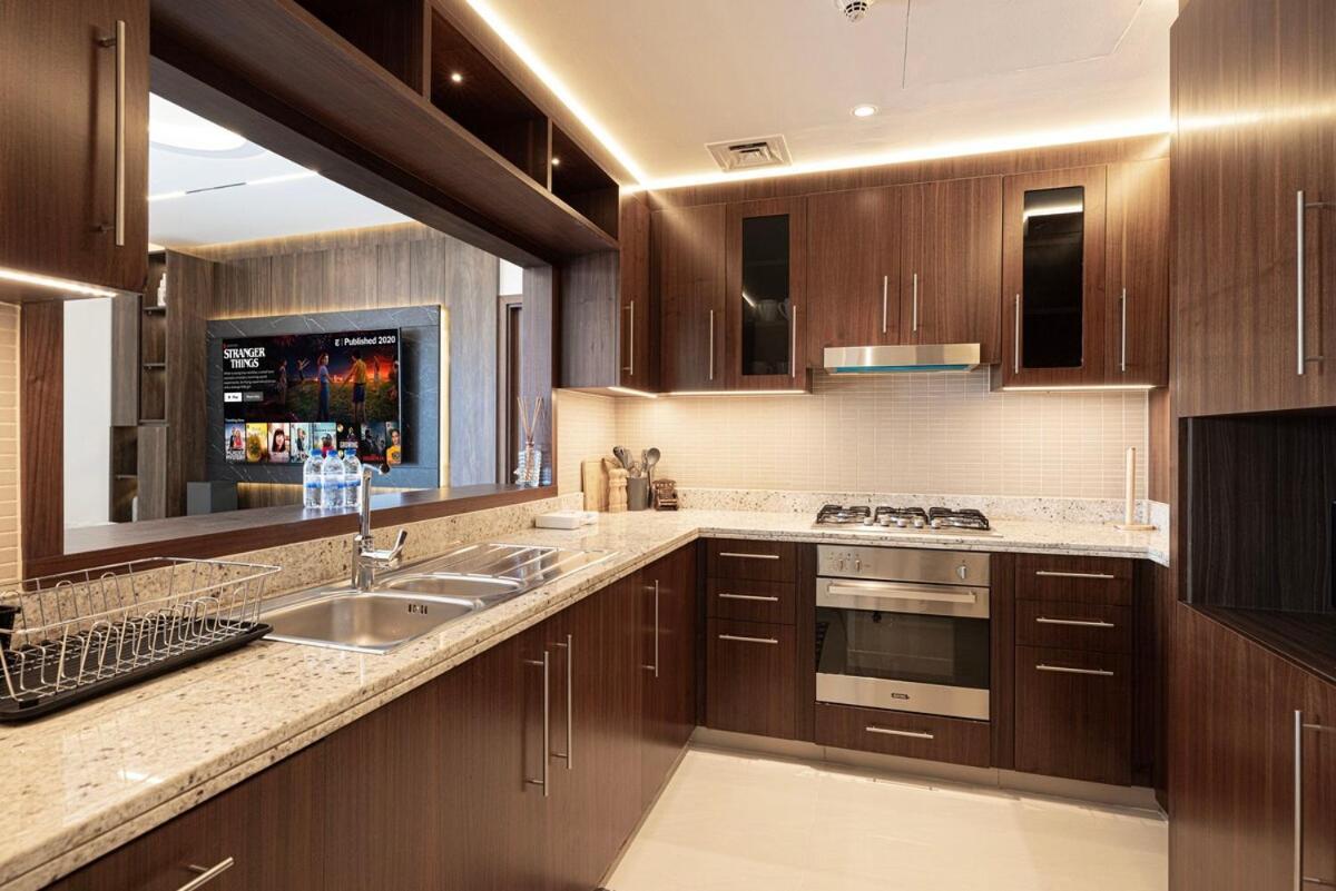 Modern Stylish 2 Bedroom With Burj Khalifa View * Dubaï