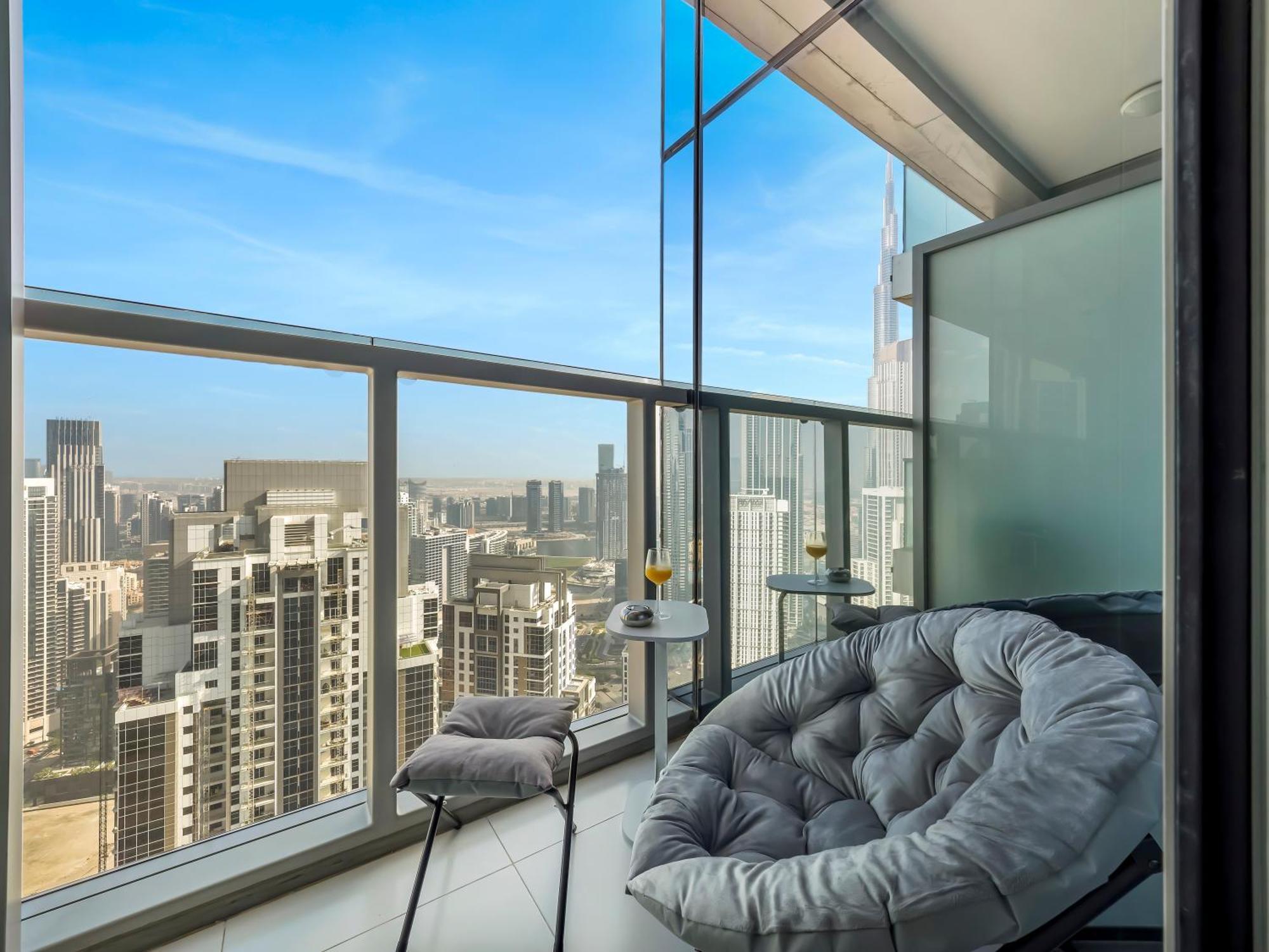 Stunning 2br With Burj View & Infinity Pool Apartament Dubai