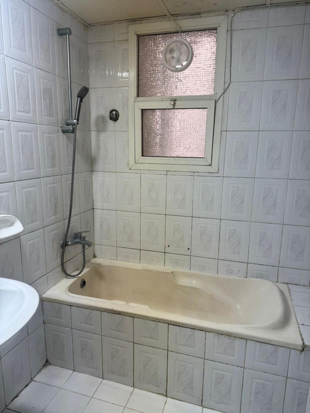 Decent Unisex Private In Rolla Street Bur Séjour chez l'habitant *