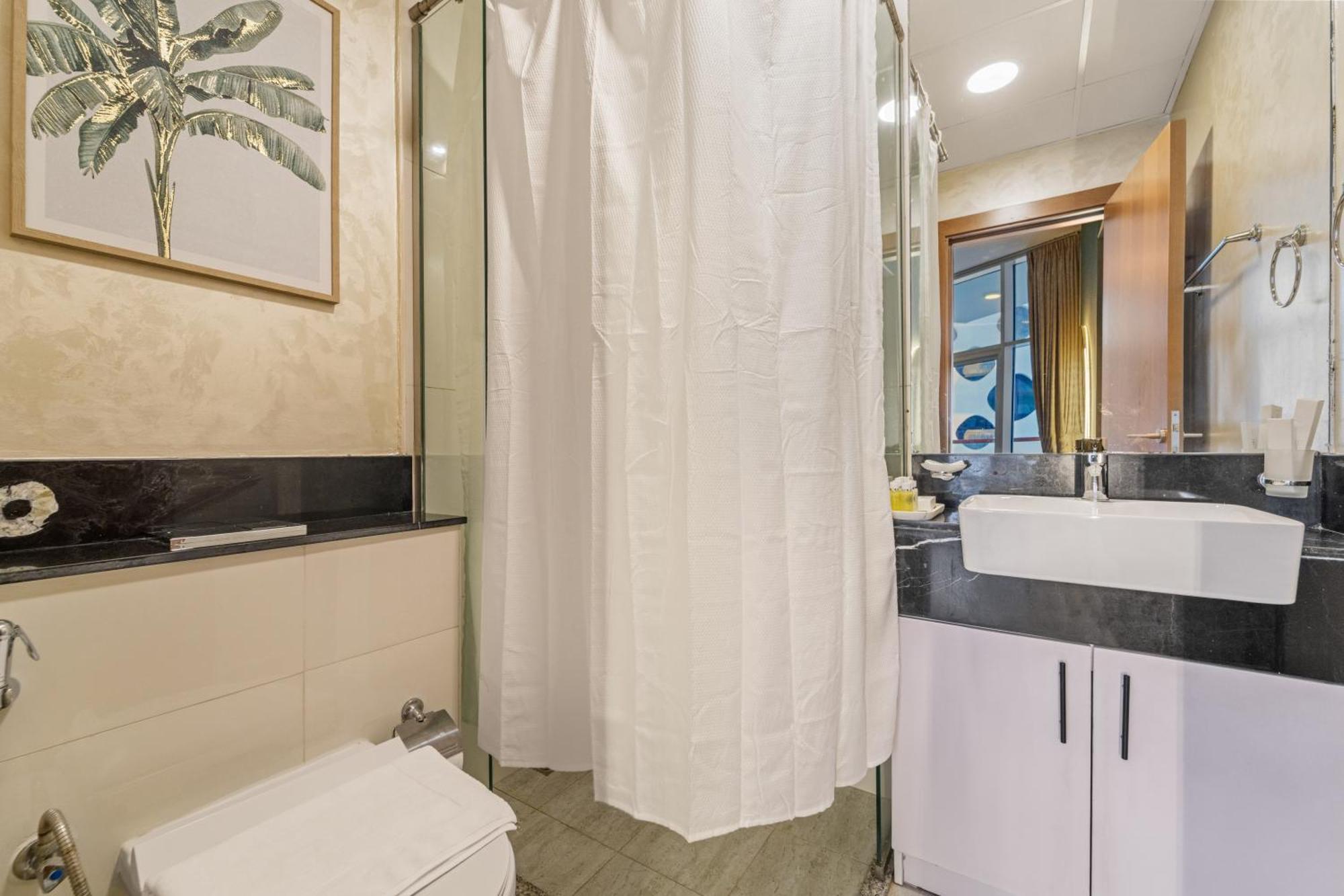 Luxurious 1br With Canal & Burj Khalifa View! * Dubaï
