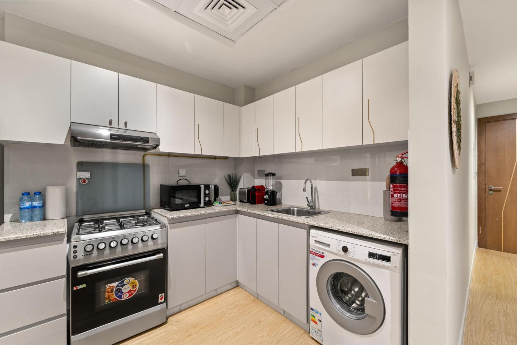 Luxurious 1br With Canal & Burj Khalifa View! Appartement Dubaï