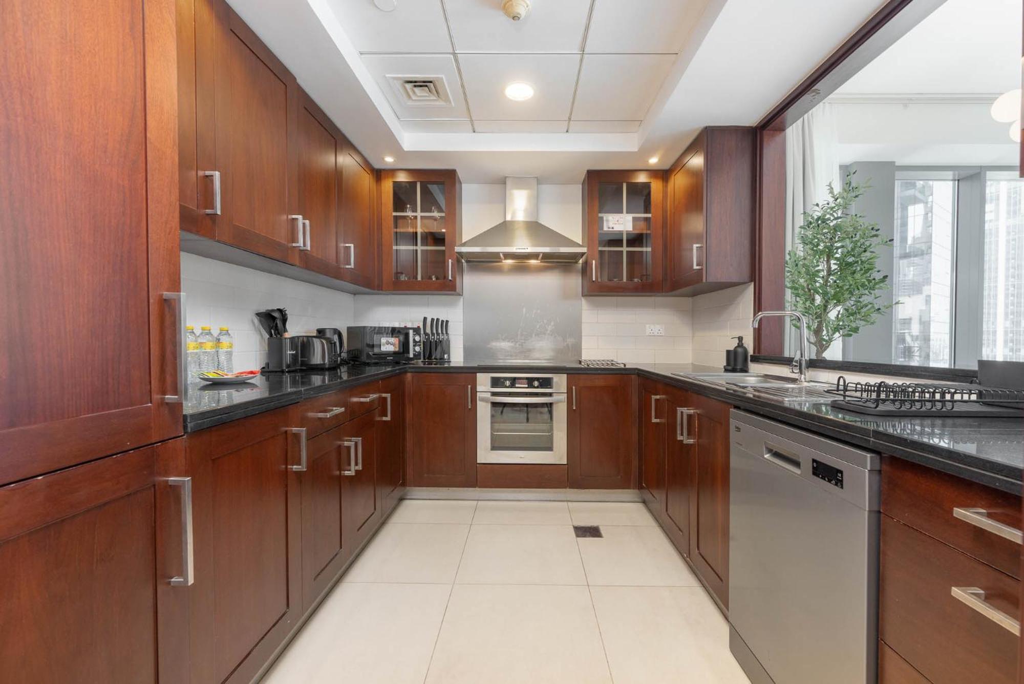 Lägenhet Modernized 2 Bedroom In Downtown And Sleeps 6 Dubai