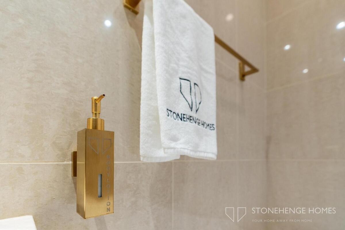 Lux 1 Bedroom Apartment Steps Away From Burj Khalifa & Dubai Mall Apartment Dubai