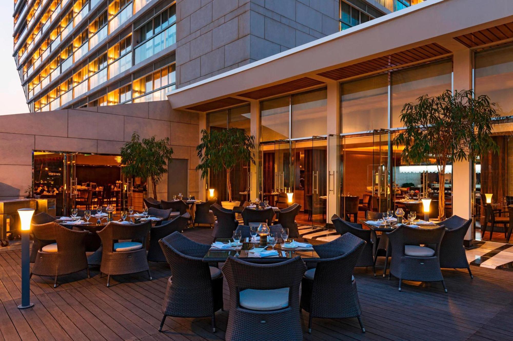 Sheraton Creek & Towers 5* Dubái