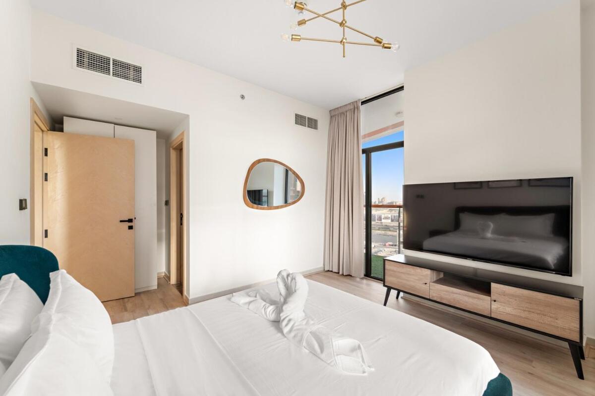First Class 2br Spectacular Views *