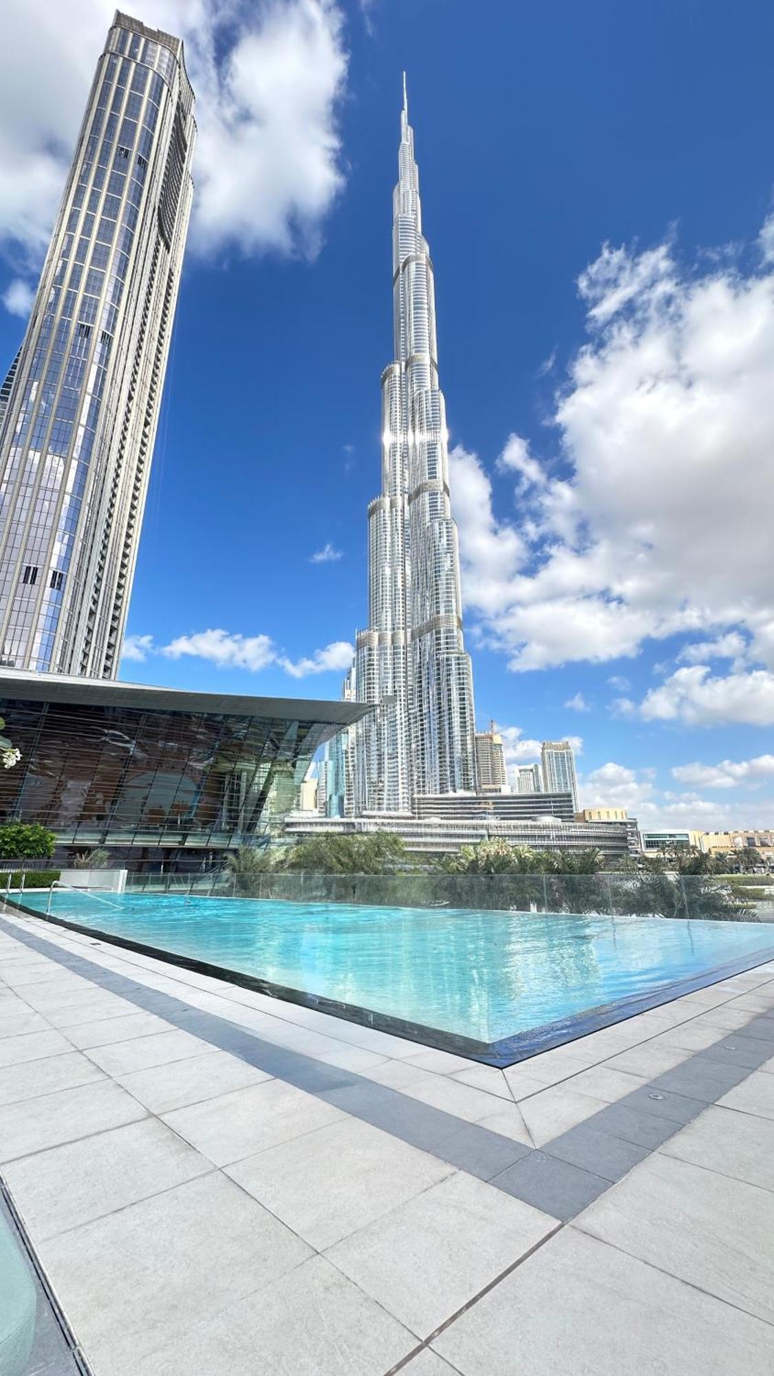 Appartement Luxury 1-bedroom In Downtown I Walk To Mall And Fountains Dubaï