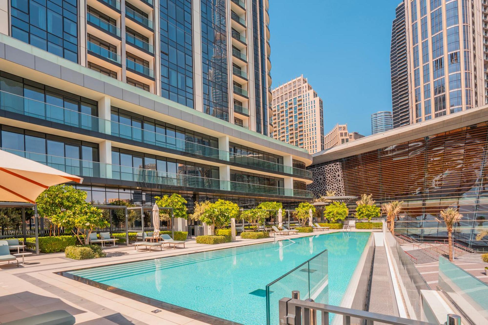 Luxury 1-bedroom In Downtown I Walk To Mall And Fountains Dubaï