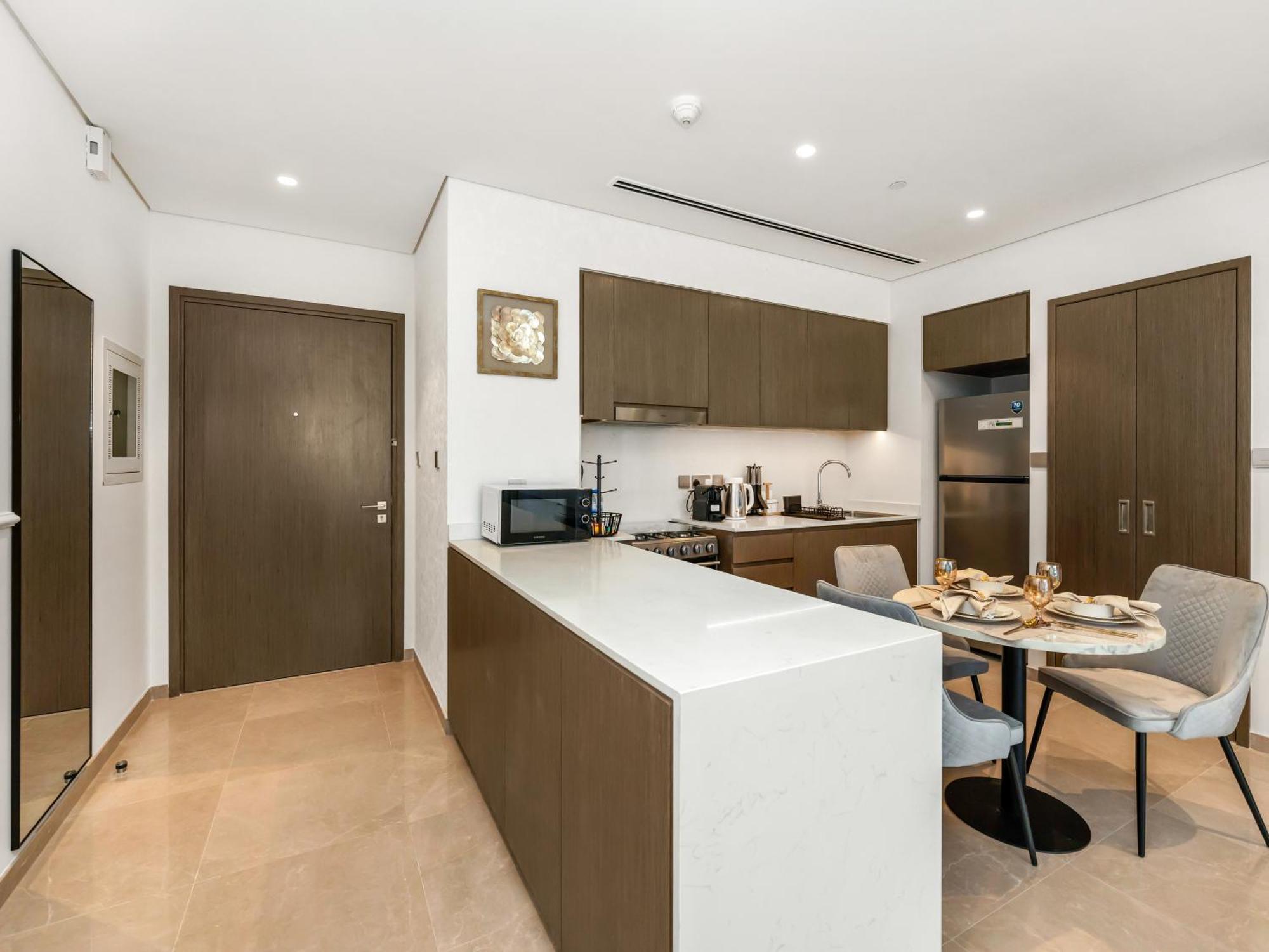 Signature Series 1 Bedroom I Free Parking, Gym, Pool I Playstation 5 I By Skyline Serenity Appartement