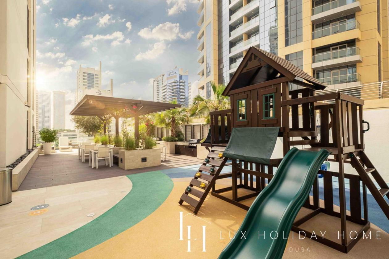 Lux Contemporary With Full Marina View 5
