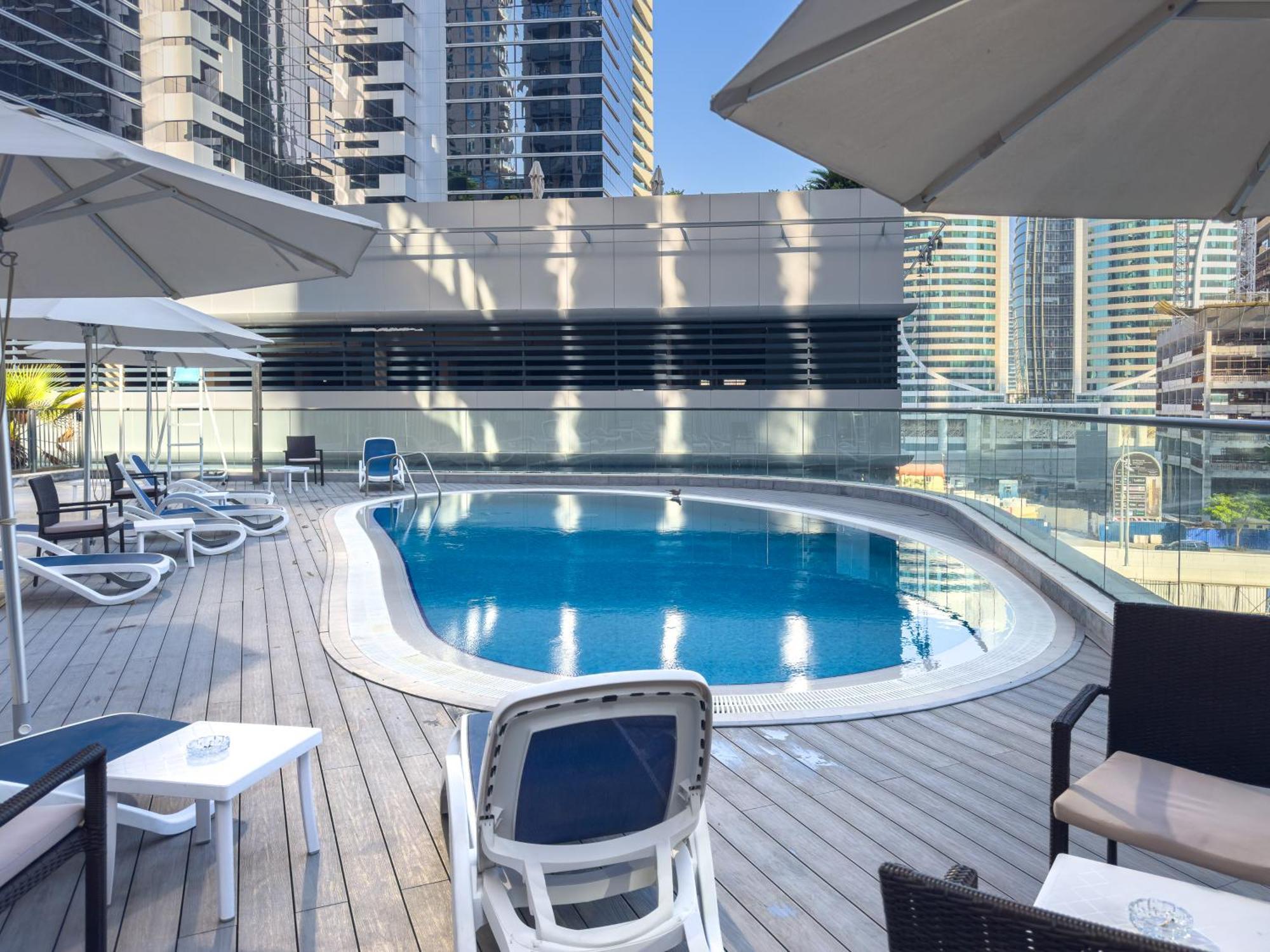 Escape 24 - Luxury Dunya Tower Downtown Near Mall Dubaï