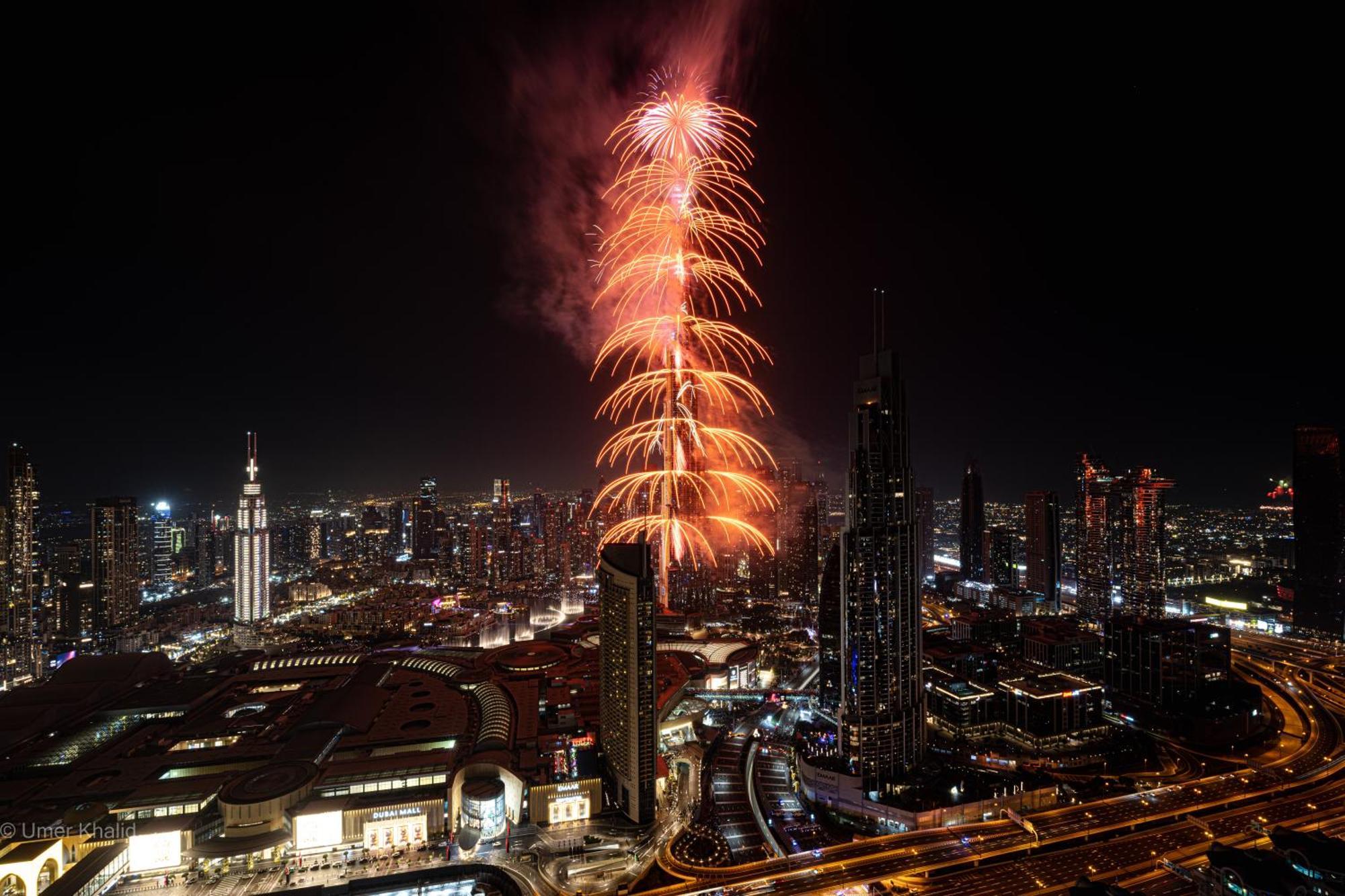 Exclusive Front Row Seats To Burj Khalifa Fireworks From Penthouse Level, Downtown Appartement *