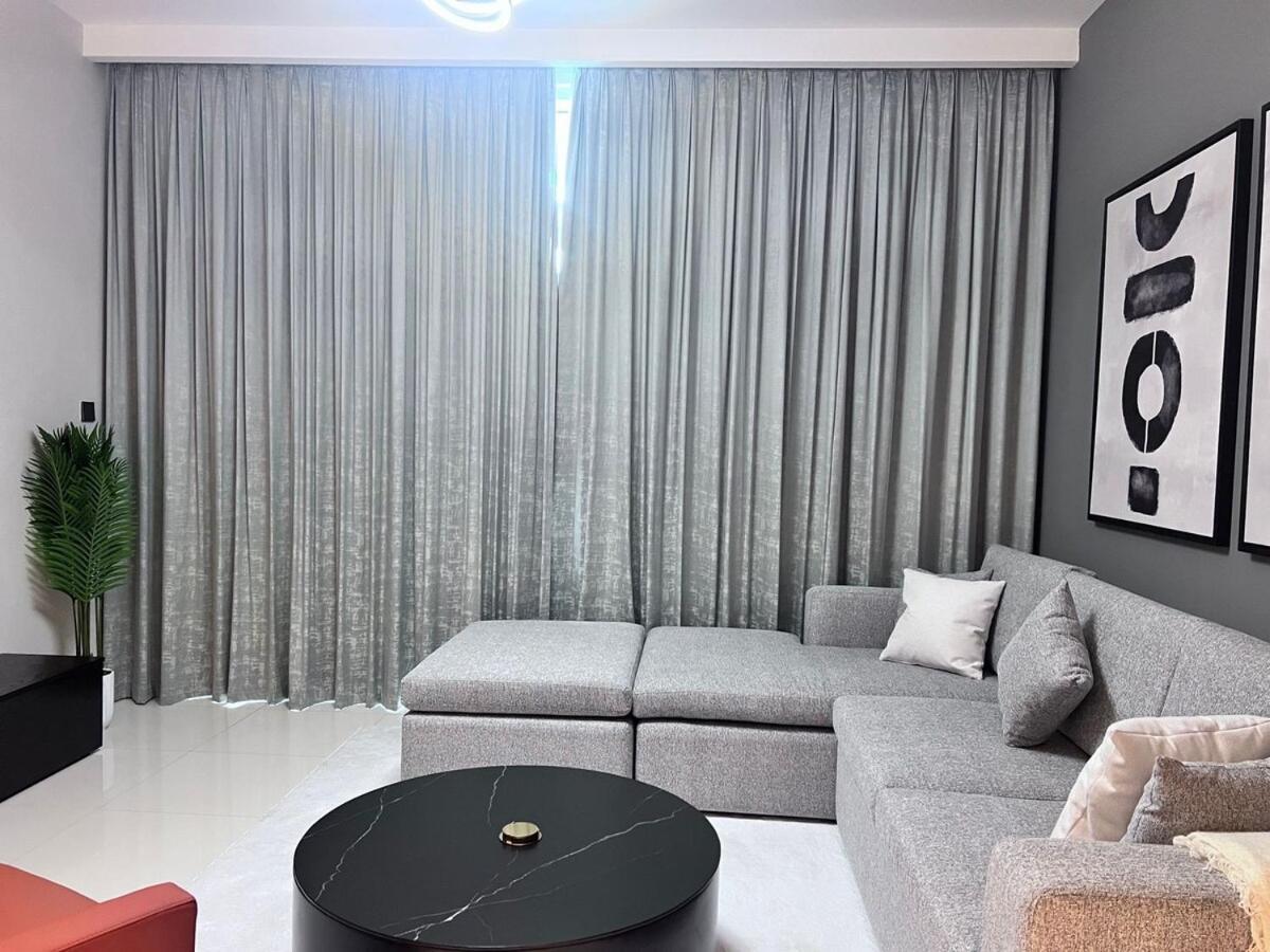 A Luxurious 2 Bedroom Emaar Beachfront In Palm Jumeirah Appartement Dubaï