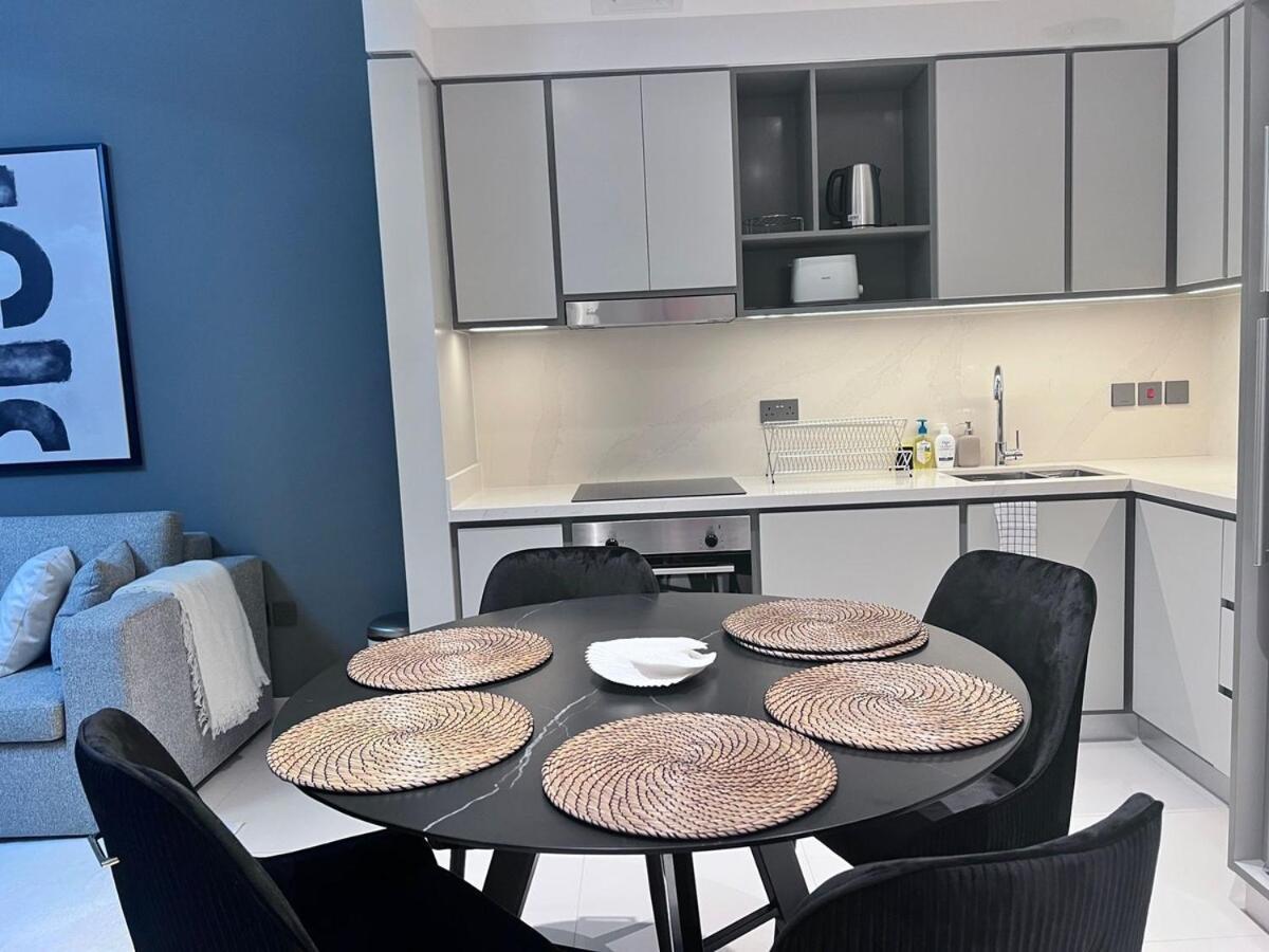 A Luxurious 2 Bedroom Emaar Beachfront In Palm Jumeirah Appartement Dubaï