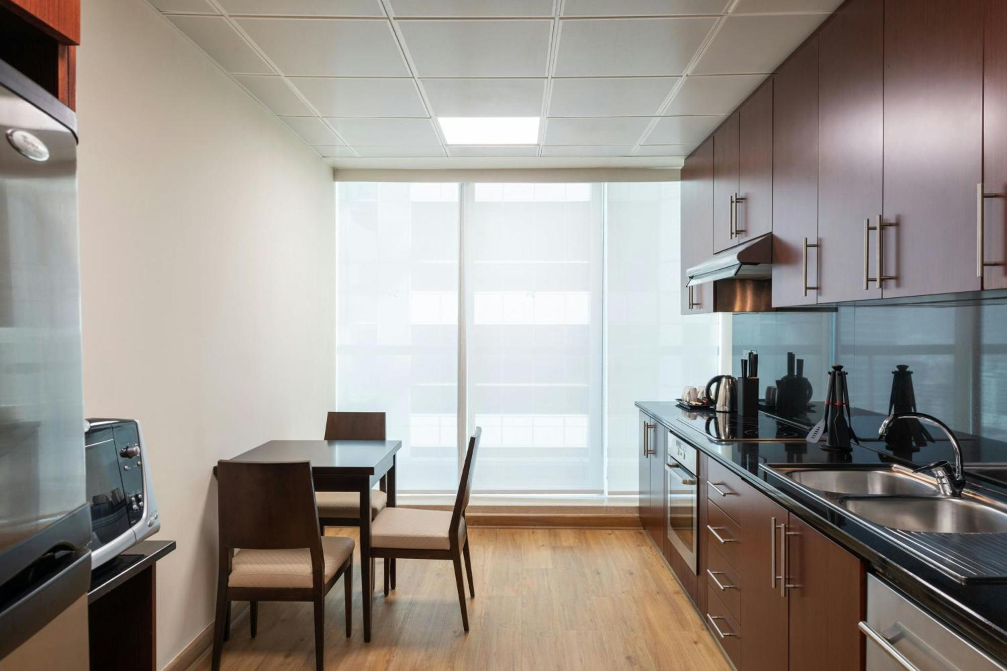 Four Points By Sheraton Sheikh Zayed Road Hotel Dubái