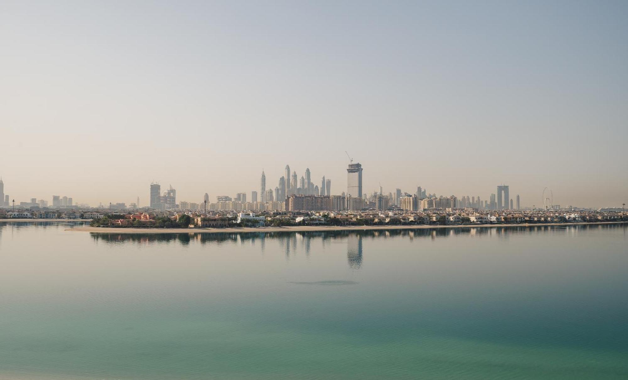 Amazing Beachfront Apartments Near Atlantis Waterpark By Simply Comfort * Dubai