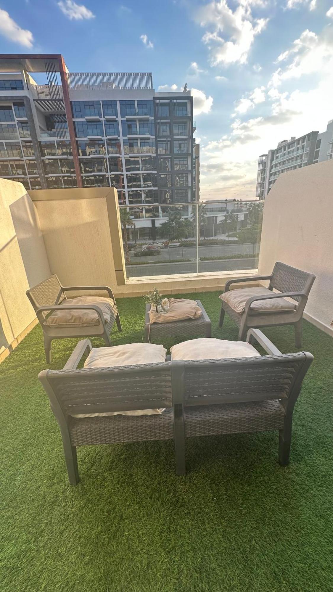 Luxury With Big Balcony Azizi Riviera Meydan Dubai