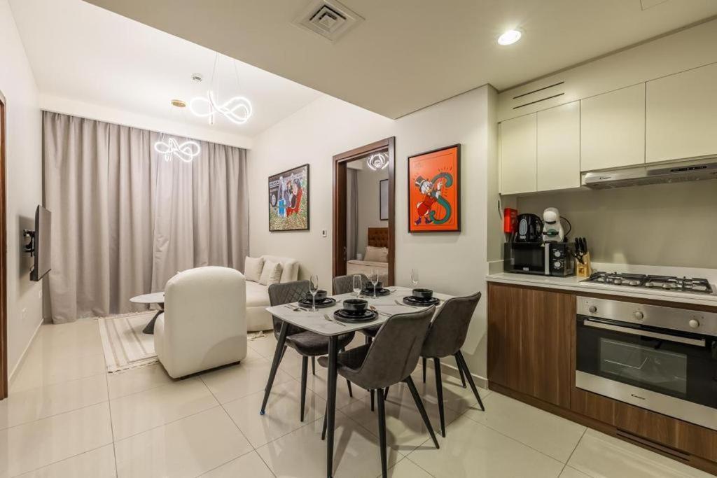 Stylish 2 Bedroom In Business Bay