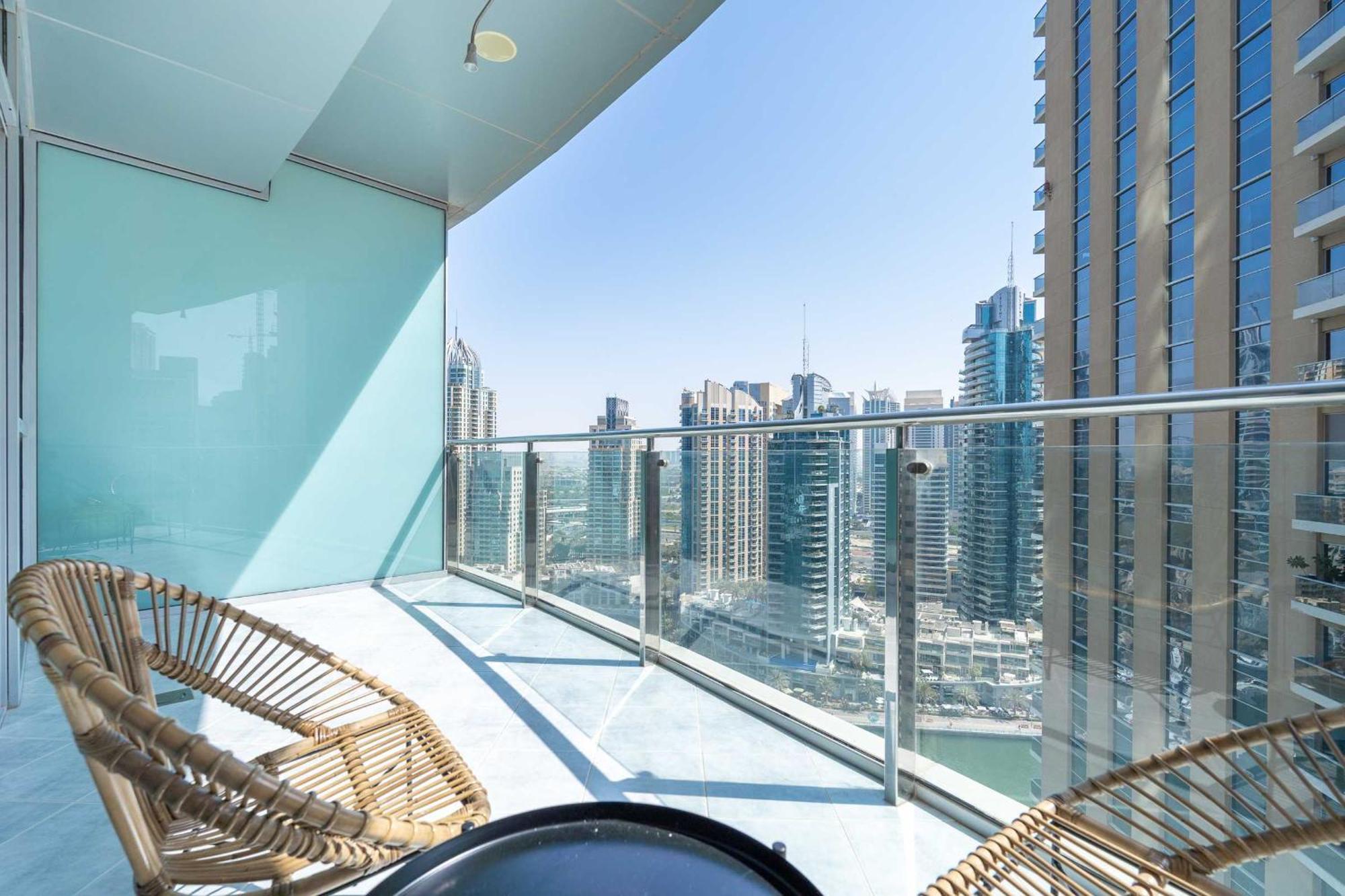 Apartamento Exquisite 3-bedrooms At Marina Terrace With Striking Views Of Marina!