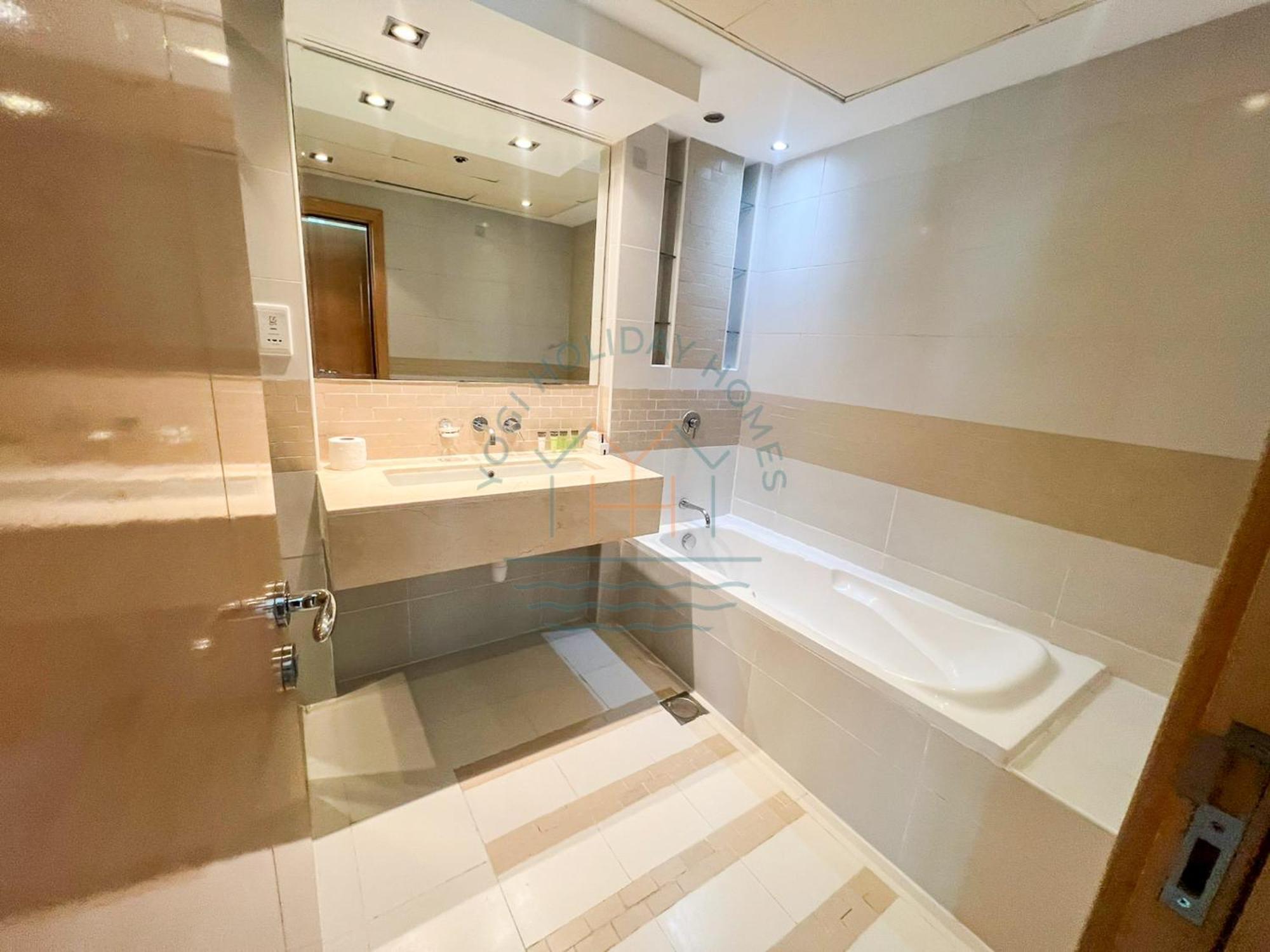 Lejlighed Blakely 2br Lakeview Retreat - Open Balcony And Marina Views *