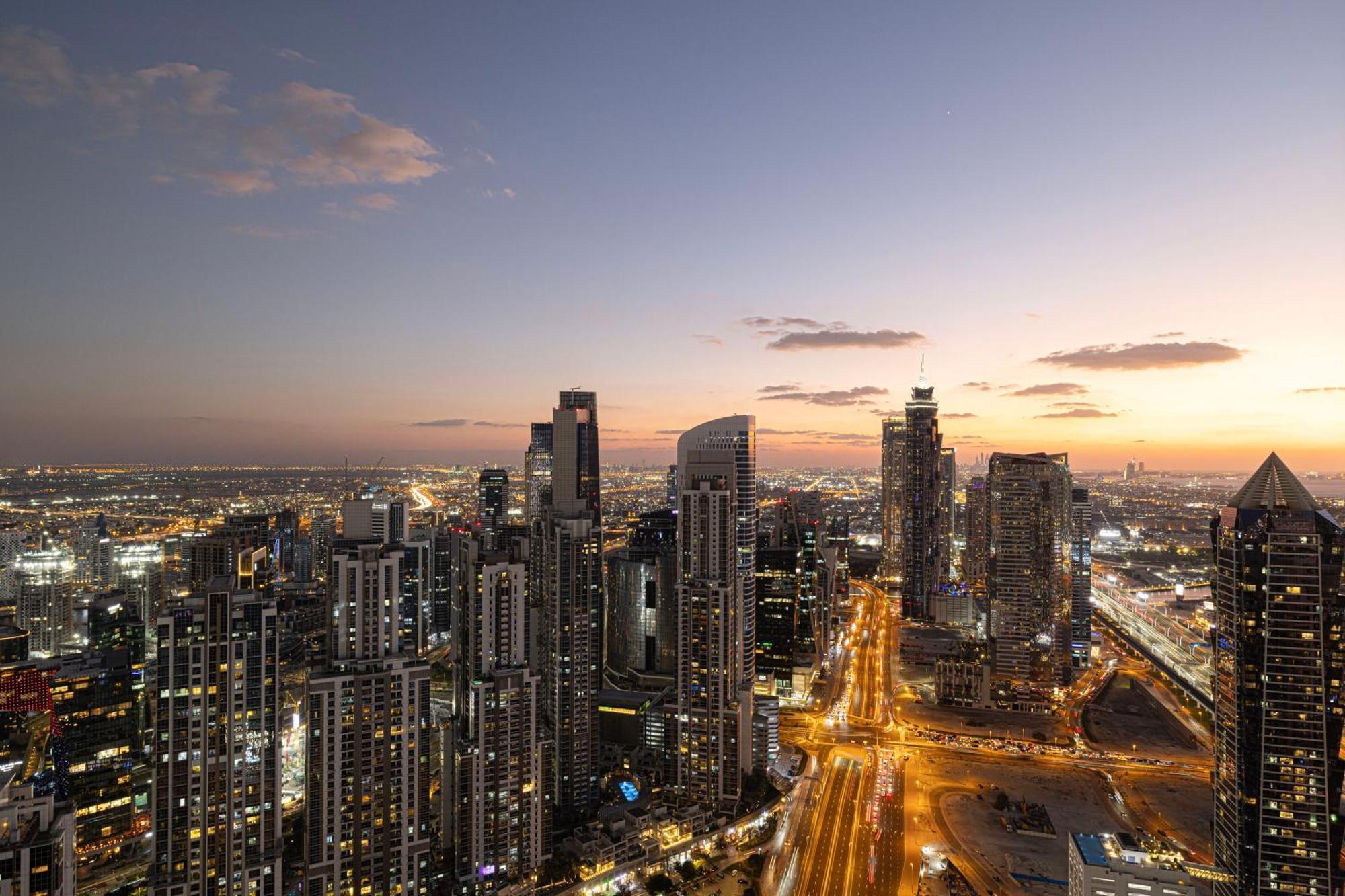 Panoramic Burj Khalifa And Sea View, Infinity Pool, Luxury 2br Apartment *
