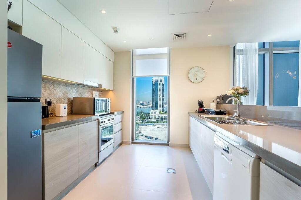 Apartment New Exceptional Lagoon View - 2 Stylish Bedrooms *