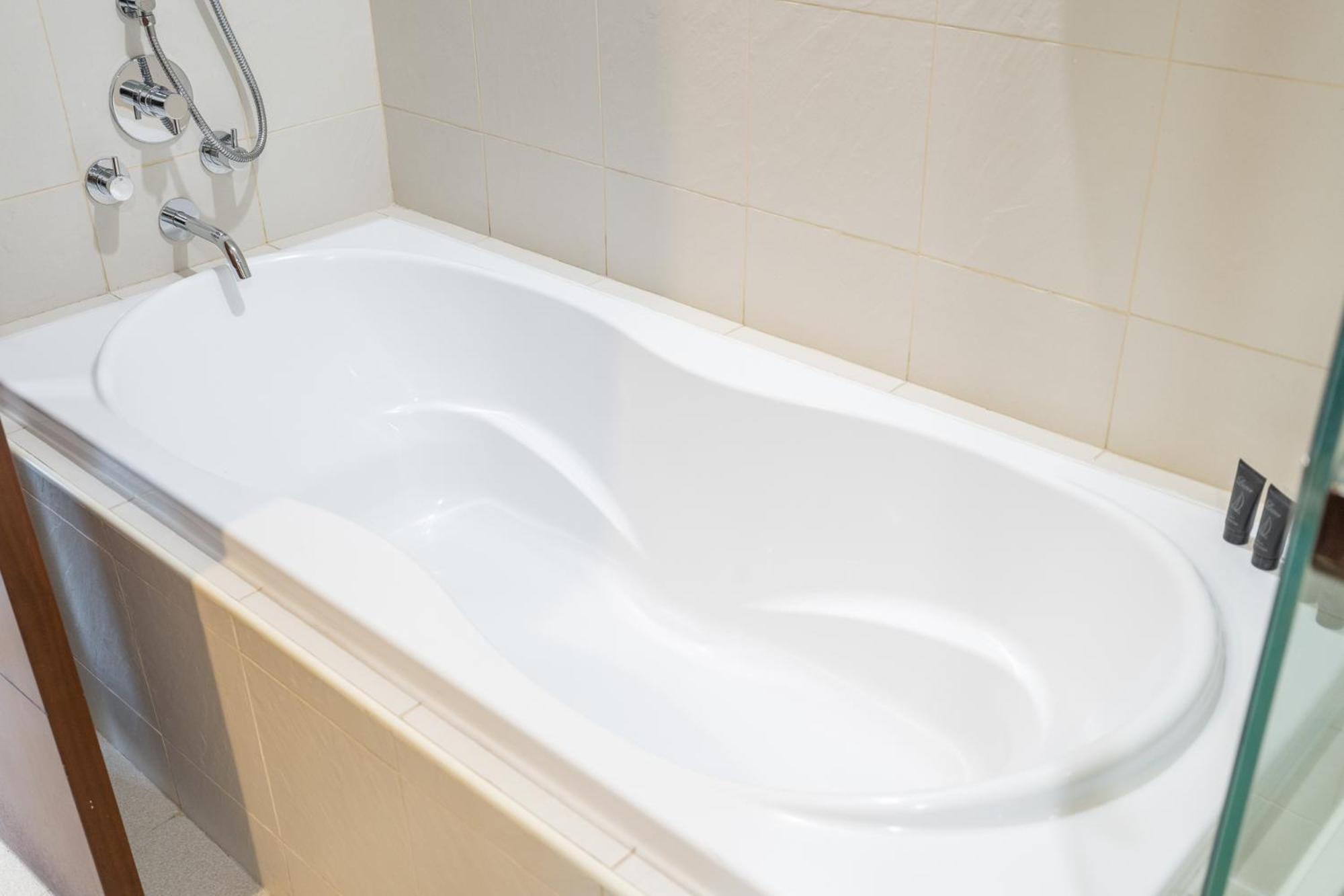 Sophisticated And Elegant 2br In Downntown Appartement *