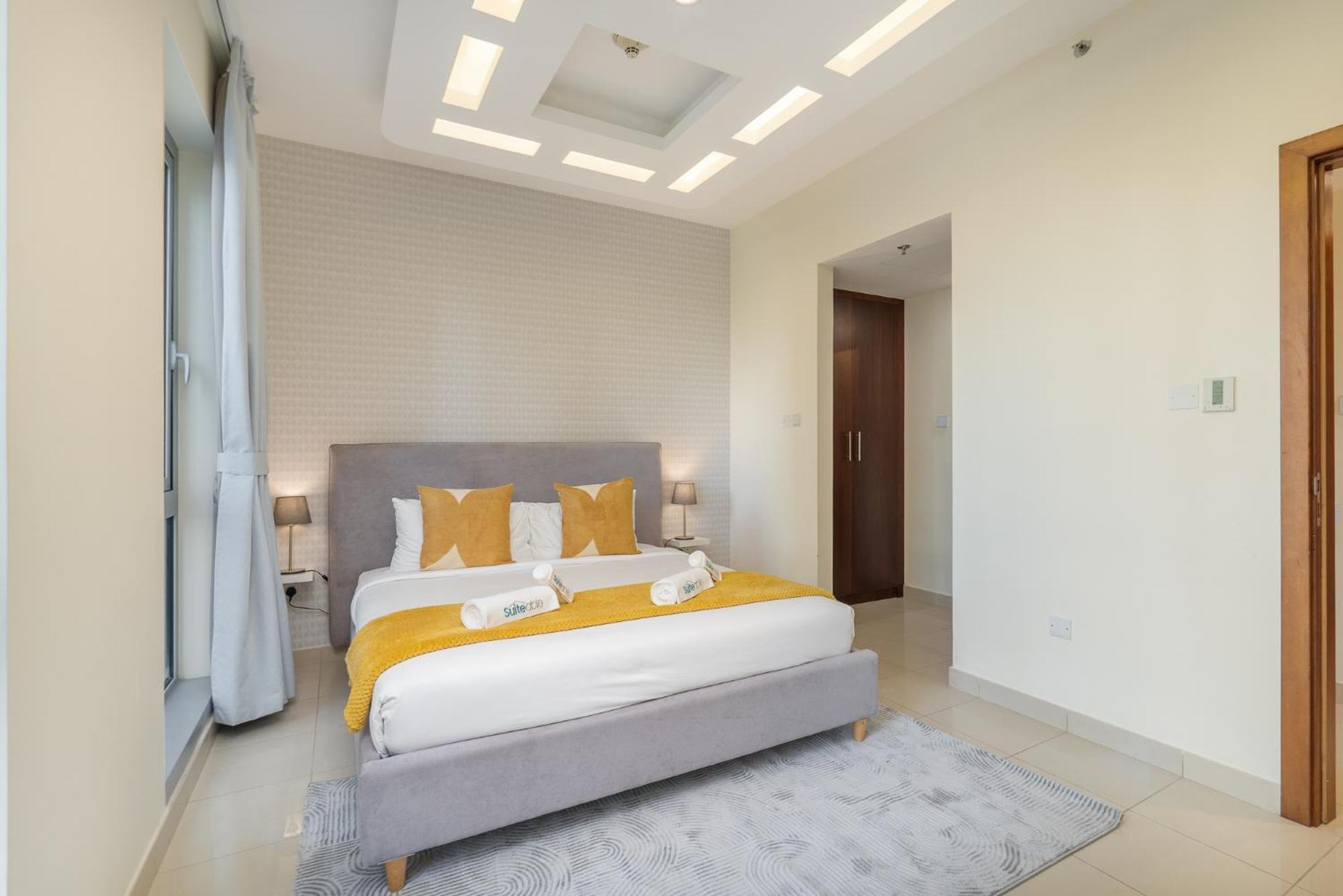 Sophisticated And Elegant 2br In Downntown *