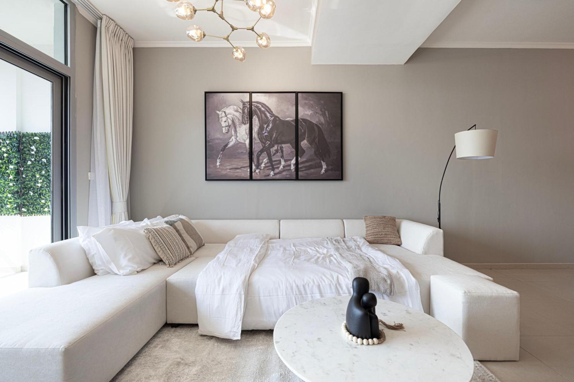 Cozy Urban 2br In Dec Tower Marina Appartamento Dubai