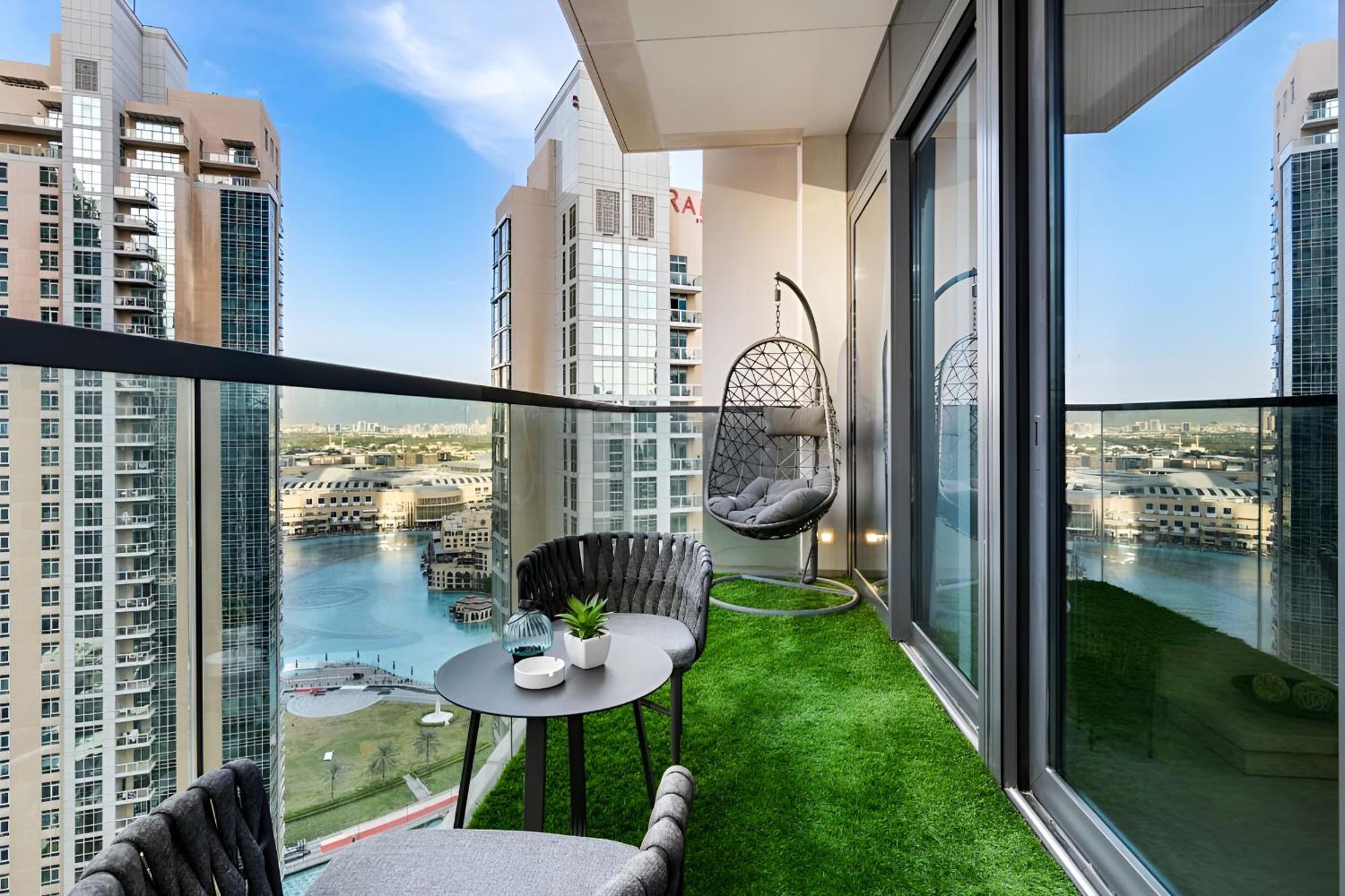 Appartement Expansive 7-bed Overlooking Burj & Fountains Dubaï