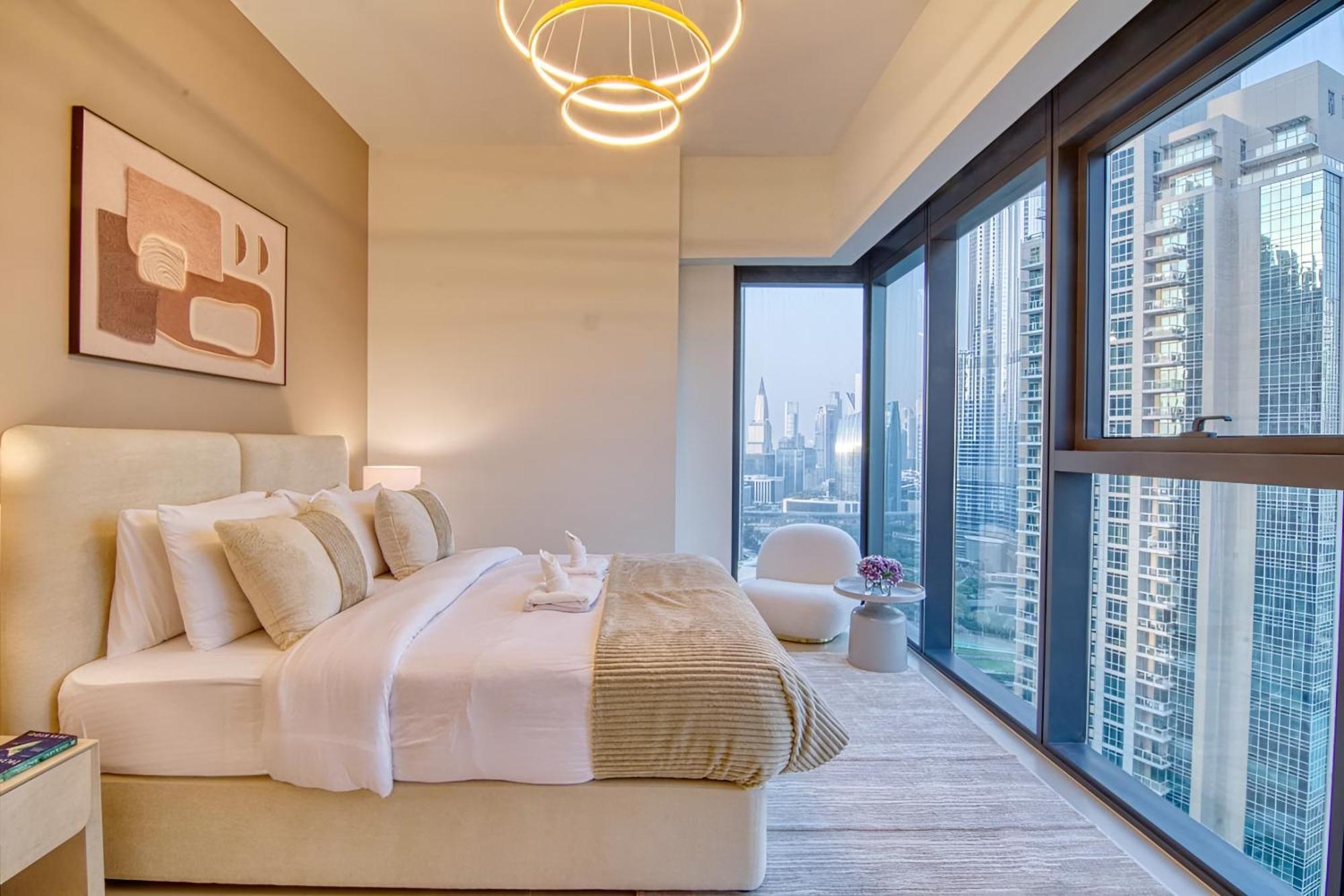 Expansive 7-bed Overlooking Burj & Fountains Appartement Dubaï